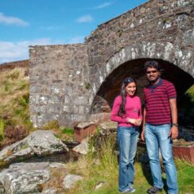 couple under ps bridge